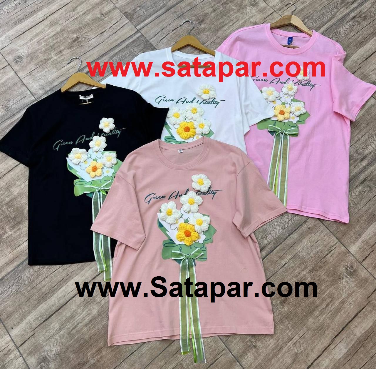 تی شرت نخ پنبه فوق العاده زیبا و شیک سفید طرح گل ها برجسته گلاب بافی