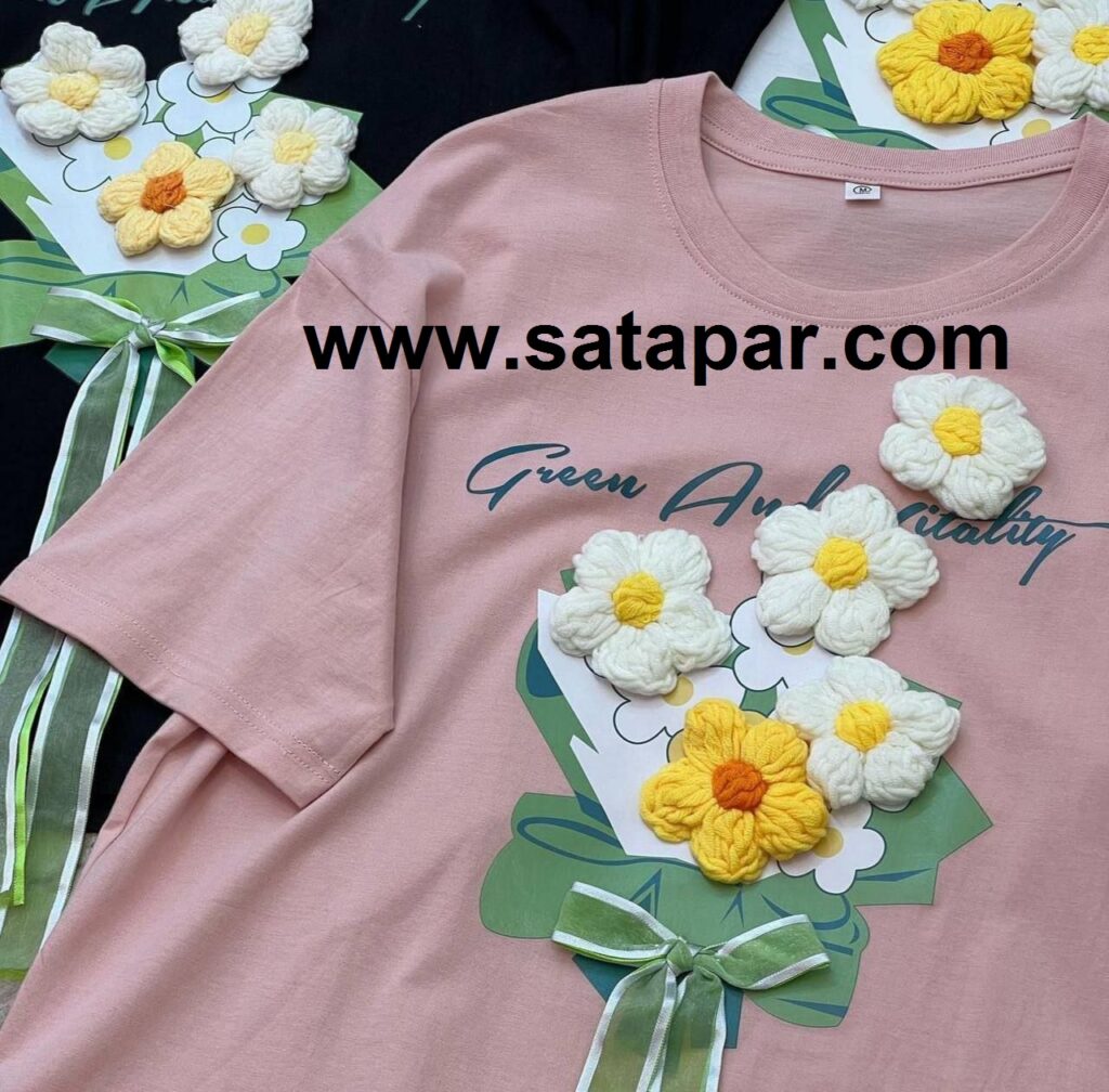 تی شرت نخ پنبه فوق العاده زیبا و شیک سفید طرح گل ها برجسته گلاب بافی