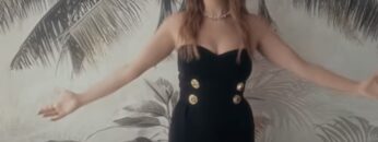 Ebru Yaşar – Yine Çalıyor